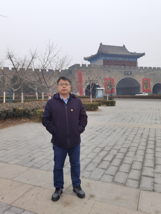 市社科联闫绍奇