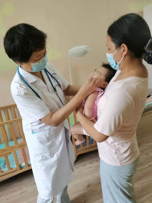 吴春玲工作照