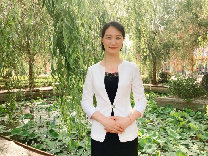 李银花集英中学开封好人生活照